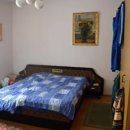 Two-bedroom In I شقة